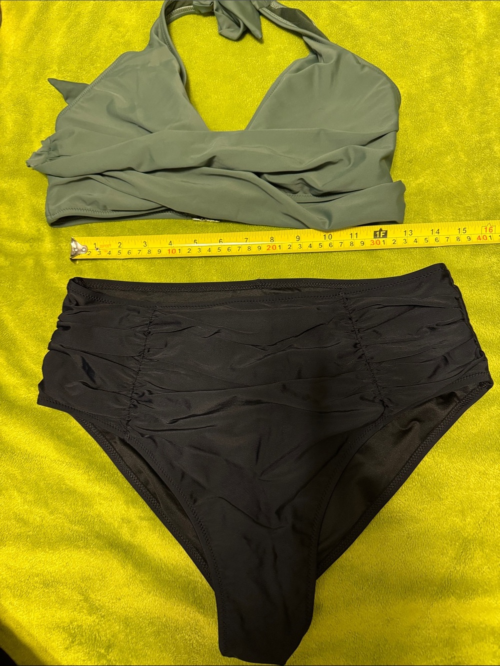 Blooming Jelly Women’s Black & Olive Two-Piece Swim Set One Piece Black Sz L - Picture 8 of 12